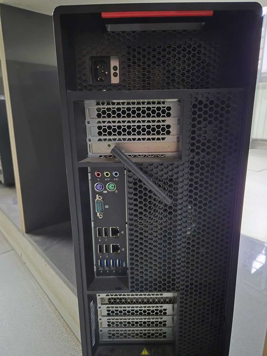 Pc Lenovo Intel Xeon 2 x v3 128Gb ram Hdd 1Tb Ssd 128Gb Video Rtx 3070