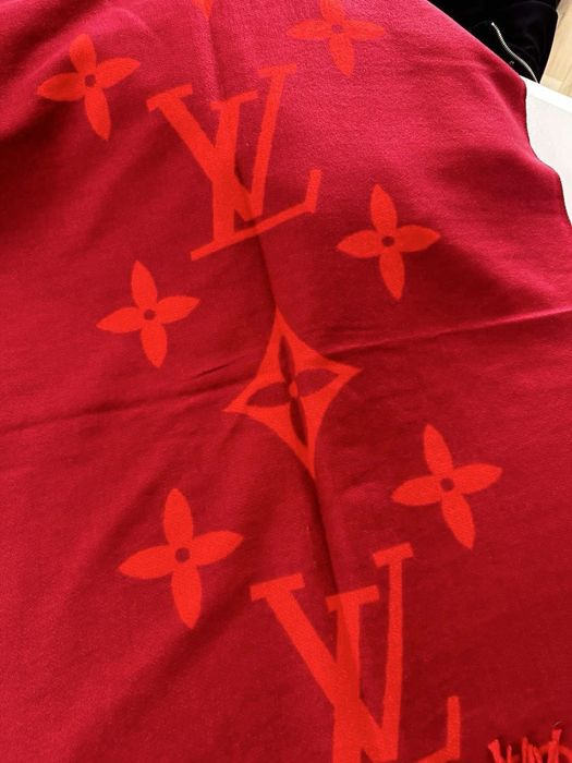 Дамски кашмирен шал Louis Vuitton