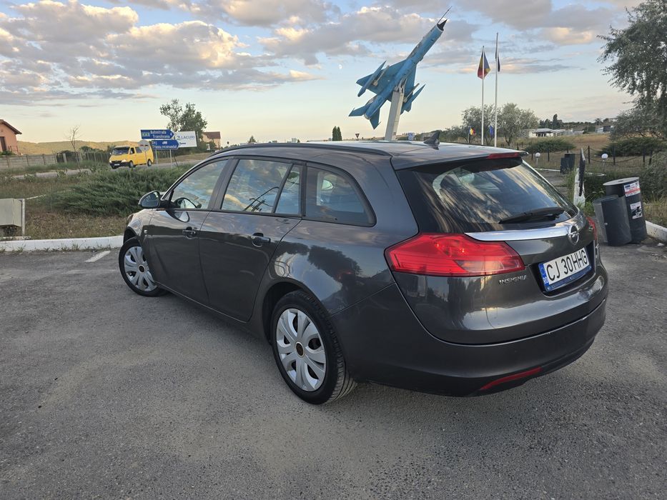 Opel Insignia Sports Tourer 2.0 CDTI 131 CP Automată 2011  TVA deductibil