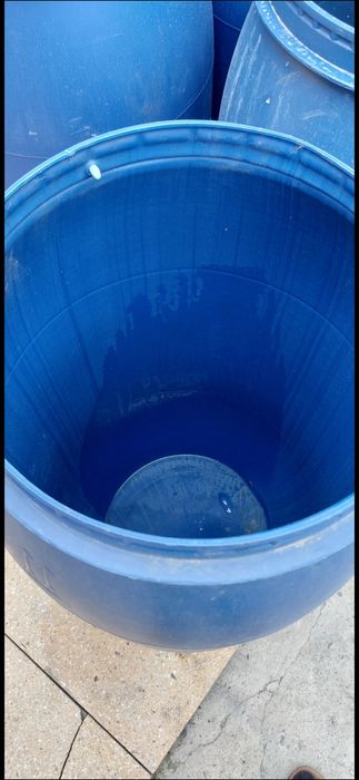 Продам бочки пластиковые пищевые