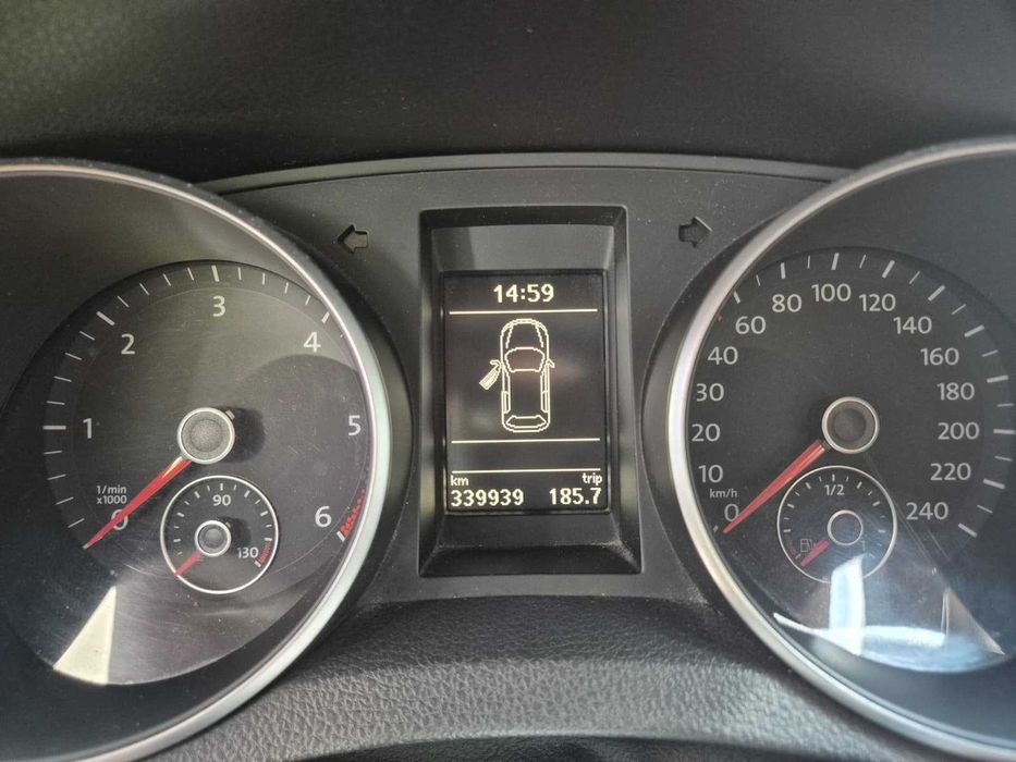 VOLKSWAGEN Golf 2012 — imagine 3