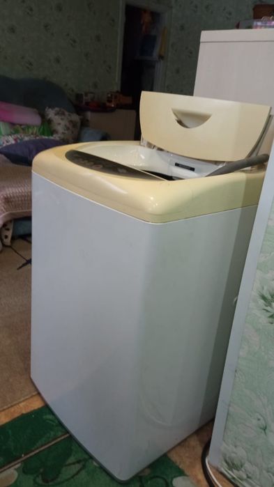 Продам недорого машинку