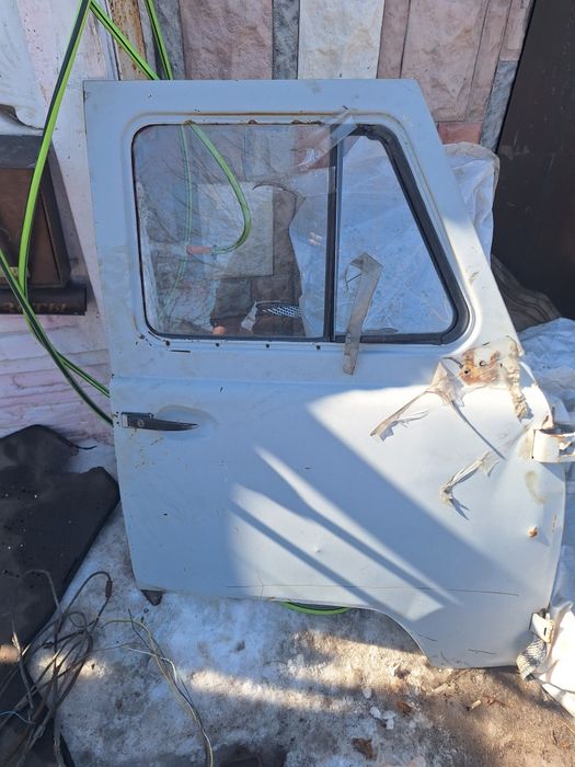 Дверь уаз 452...