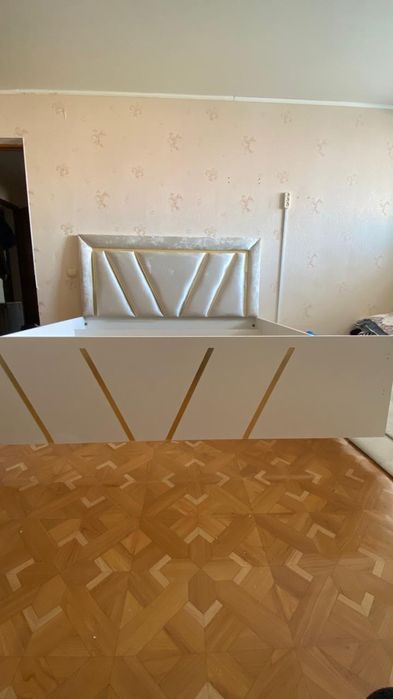 Продам спальный диван