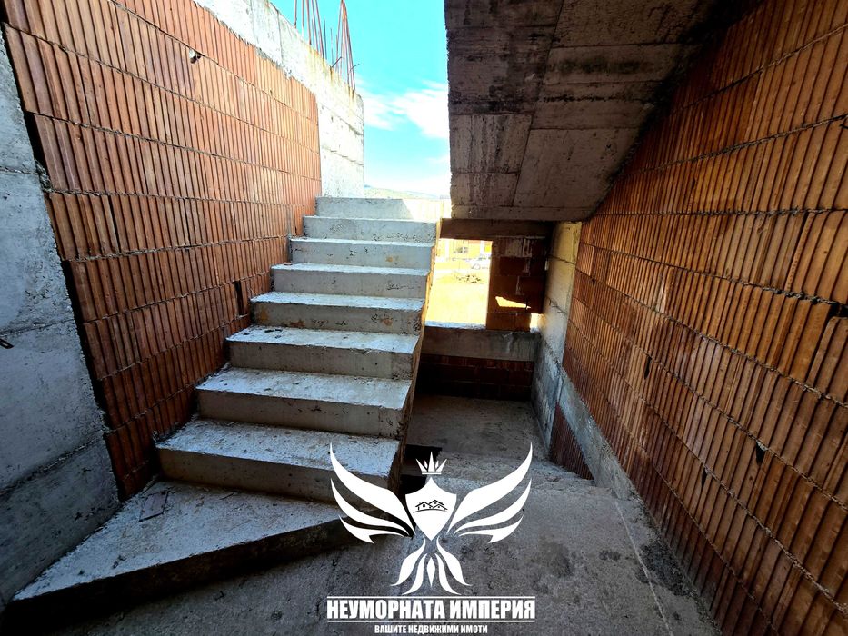 Продава се Къща в Асеновград - 391 кв.м за 550 €/кв.м - Снимка #22