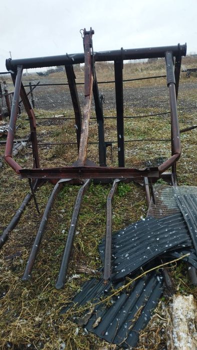 Трактор ЮМЗ 6 срочно продам .