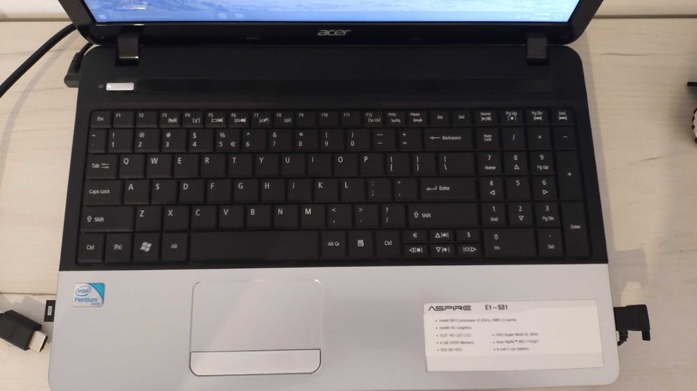Dezmembrez laptop Acer Aspire E1-531