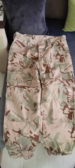 Дрехи за лов нови