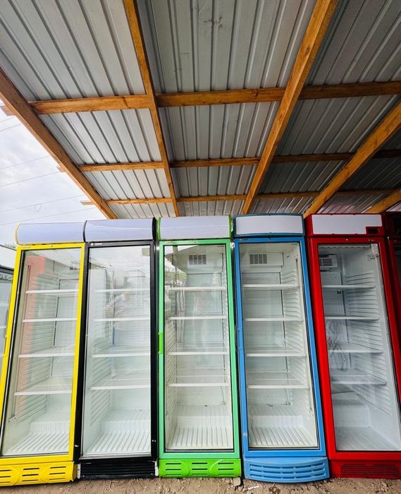 Витринные холодильники б/у