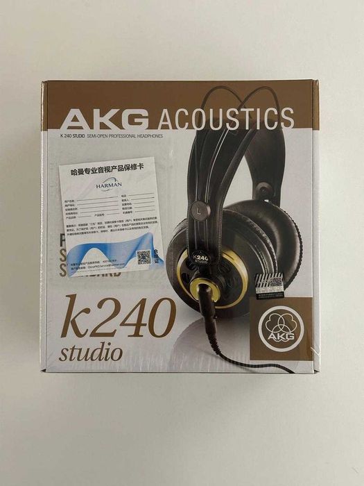 AKG K240 Studio - профессиональные полуоткрытые студийные наушники