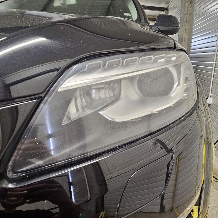 Гараж за професионално полиране на фарове и монтаж на защитно фолио !