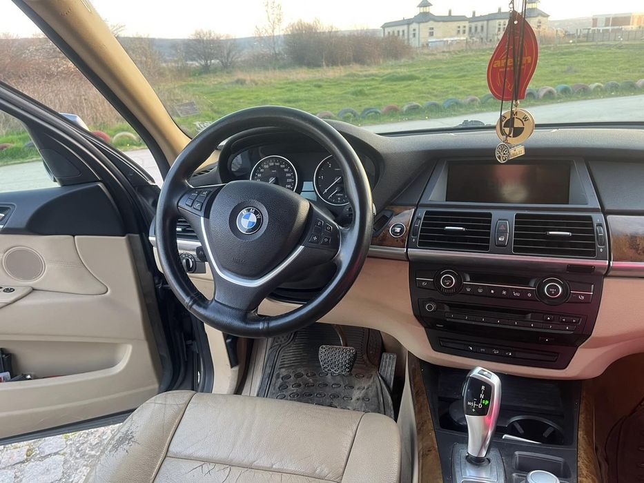 Продавам  BMW X5 e70 3.0.D