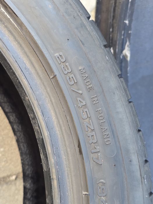 235 45 17 dunlop
