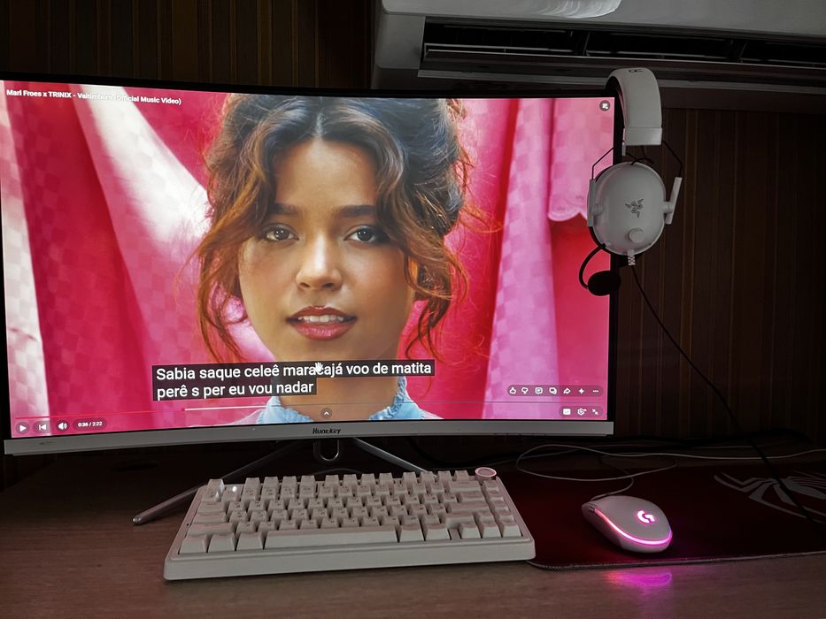 Компьютер монитор 27"LED 144Hz 8mc изогнутый наушник мышь клава коврик