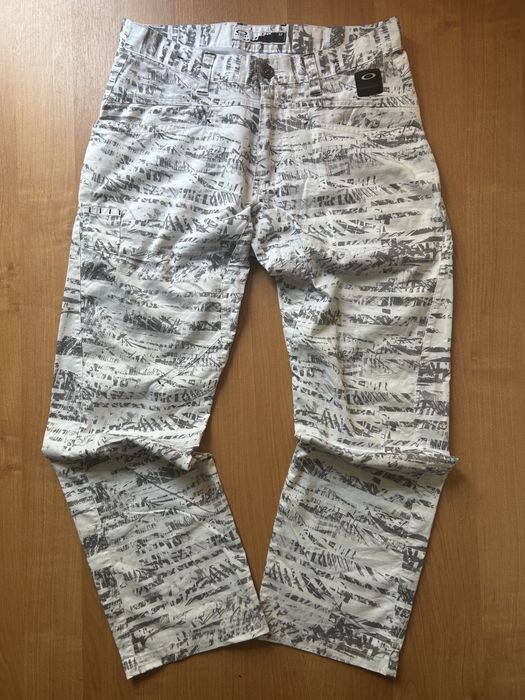 Брюки Oakley.
