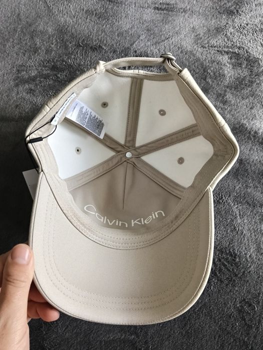 Calvin Klein Nubuck BB cap șapcă unisex culoare bej cu logo ștanțat mărime OS noua originala
