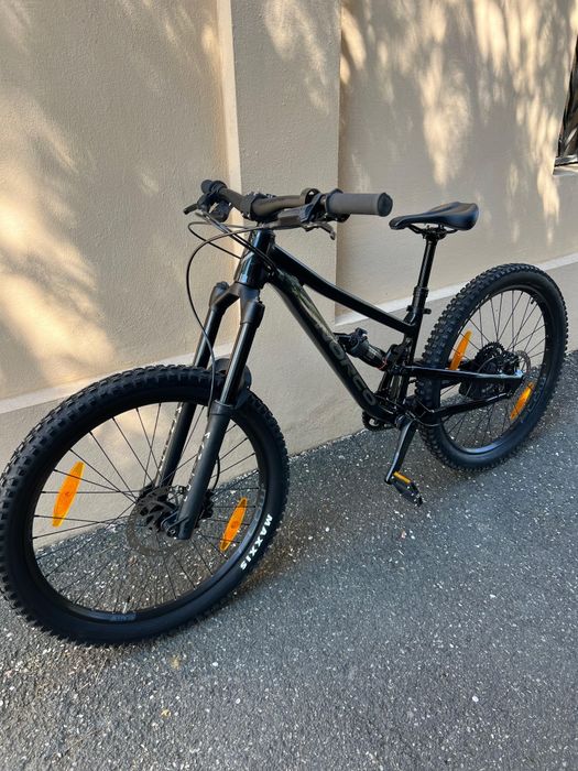 Bicicleta MTB NORCO Fluid 24" Full Suspension Aluminiu Frane hidraulice culoare Deosebita