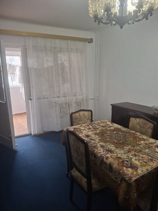 Inchiriere apartament 2 camere ,decomandate