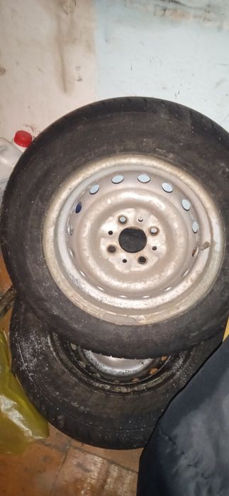 Продам резину  на ваз