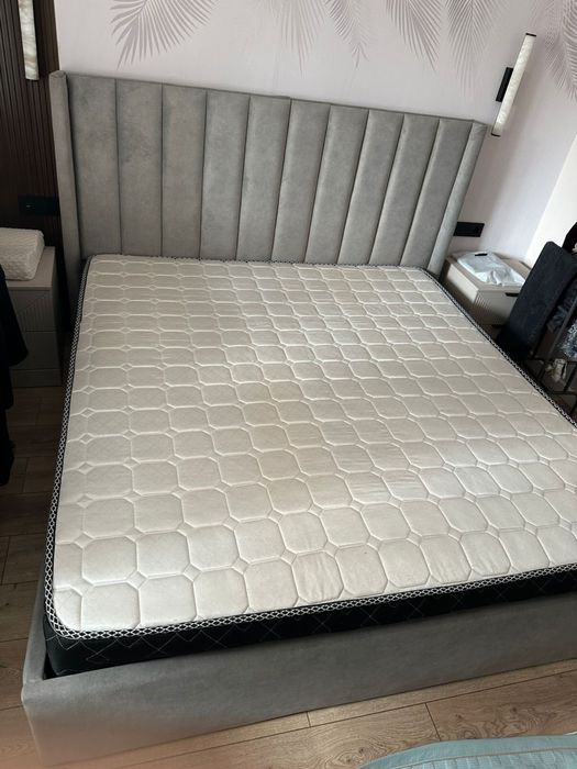 Кровать двухспальняя