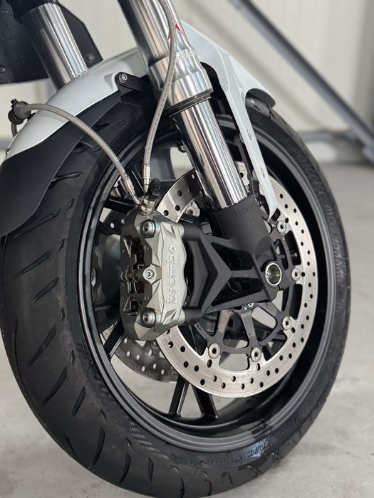 Motocicleta Benelli BN600 R / posibilitate A2