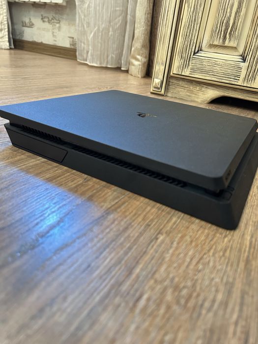 Sony Play Station 4 Slim 1tb