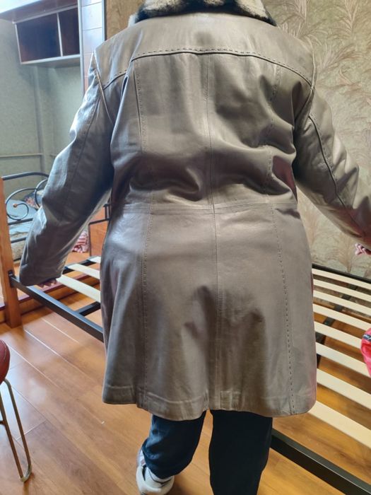 Продам кожаную дубленку