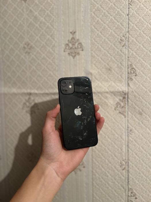 Продам срочно iPhone 12 128GB