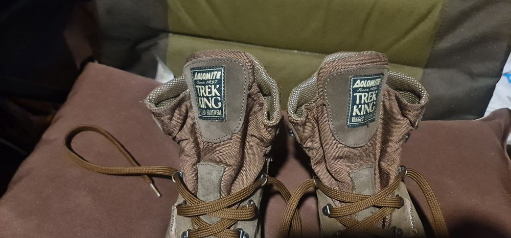 Туристически обувки Dolomite