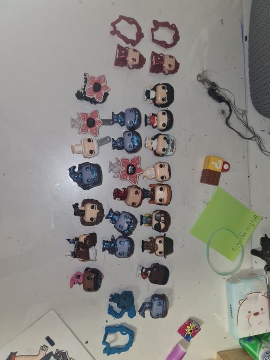 коллекция киндер joy очень странные дела