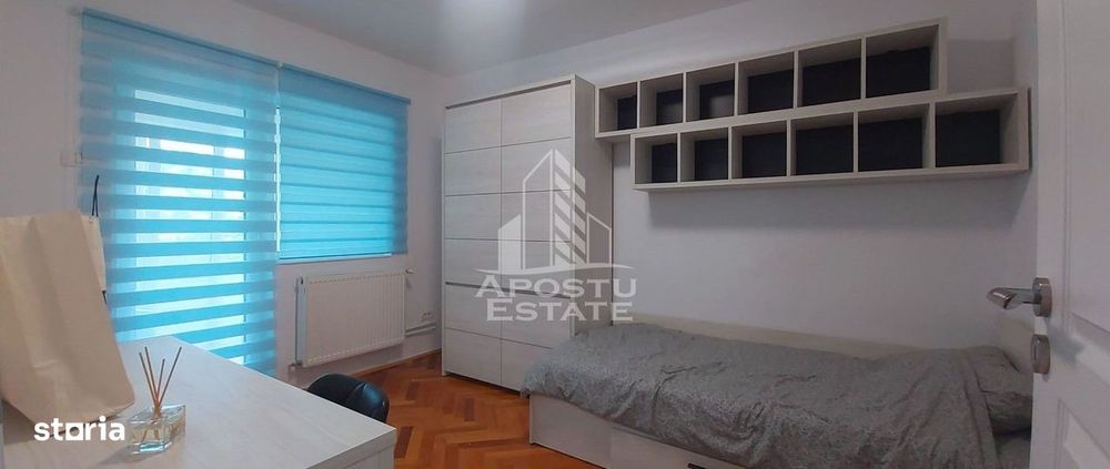 Apartament cu 3 camere  decomandat in zona Maranata