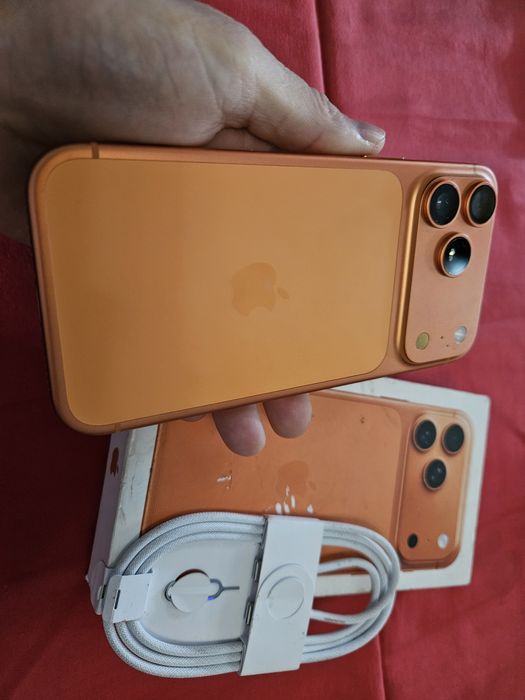 -Iphone 17Pro Max Nou 256Gb 12Ram Nefolosit Orange Bat: 100% 16 cicluri incarcare cutia completa poze reale