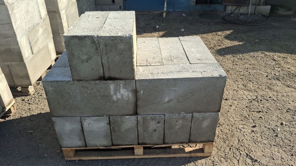 Продам кирпич газаблок размер 20х30х60