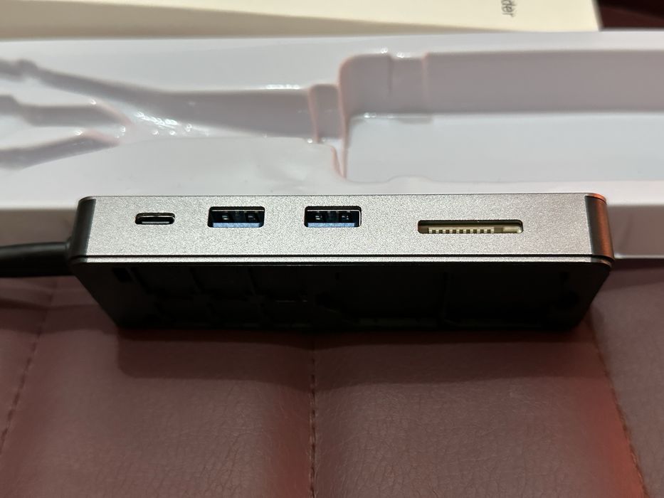 НОВ 8 в 1 мултифункционален четец на карти и трансфер на данни