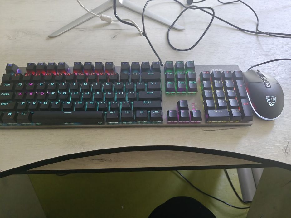 Игровой топовый сет клавиатура+мышка