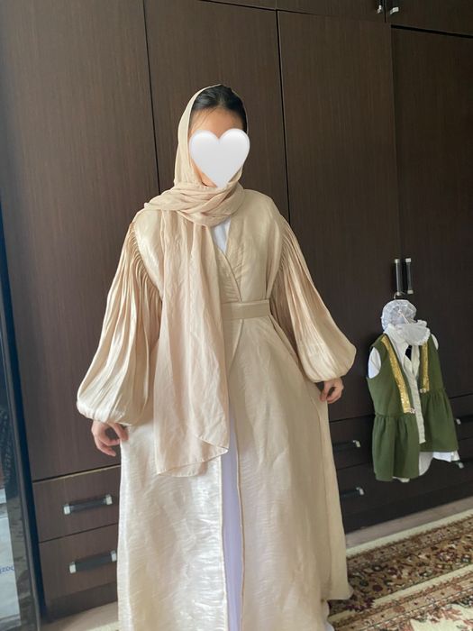 Продаю абайка платья,срочно…