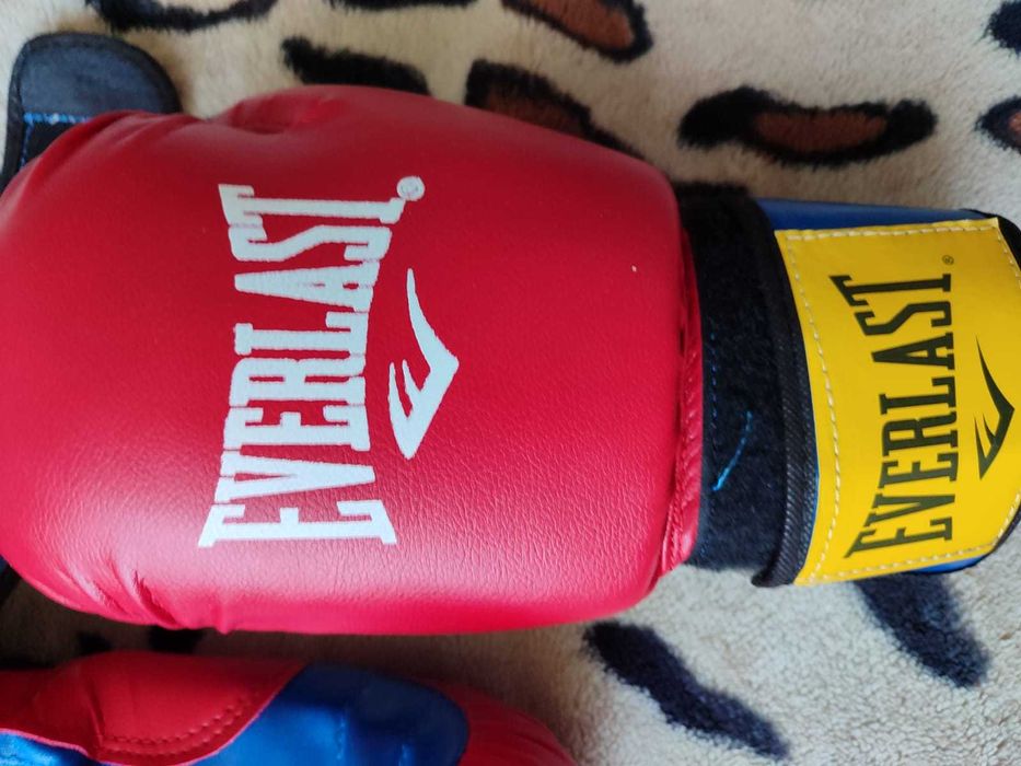 Перчатки для бокса 12 унций
