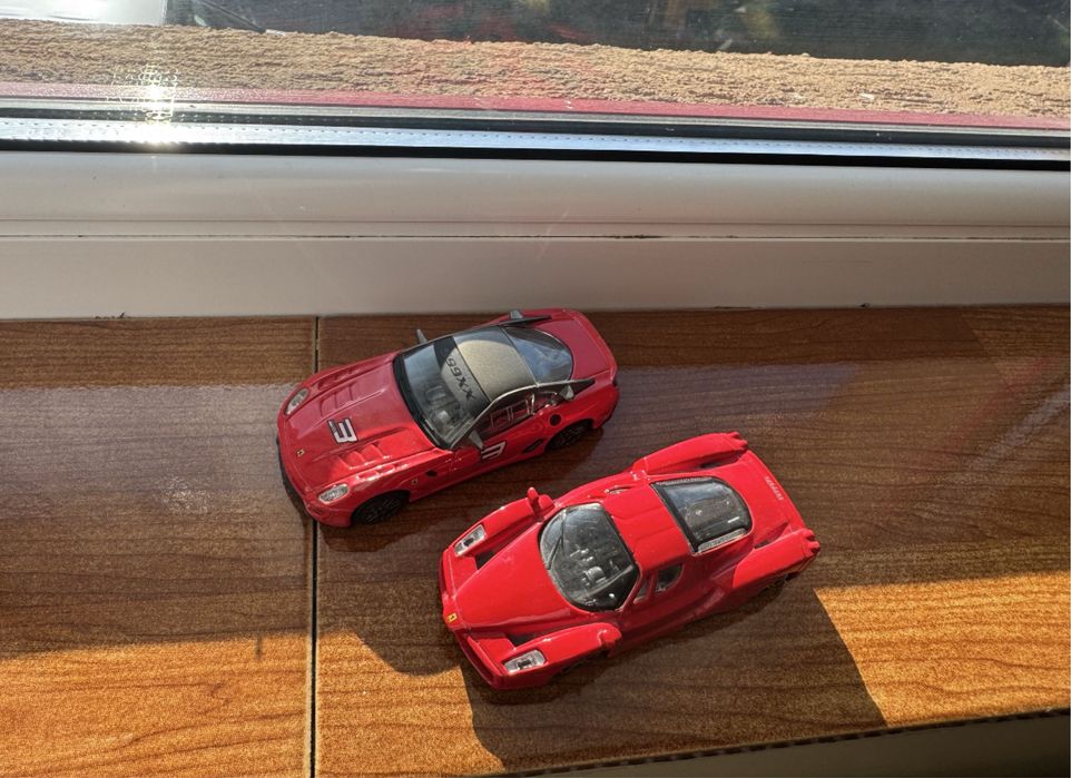 Machete auto 1/43 Burago