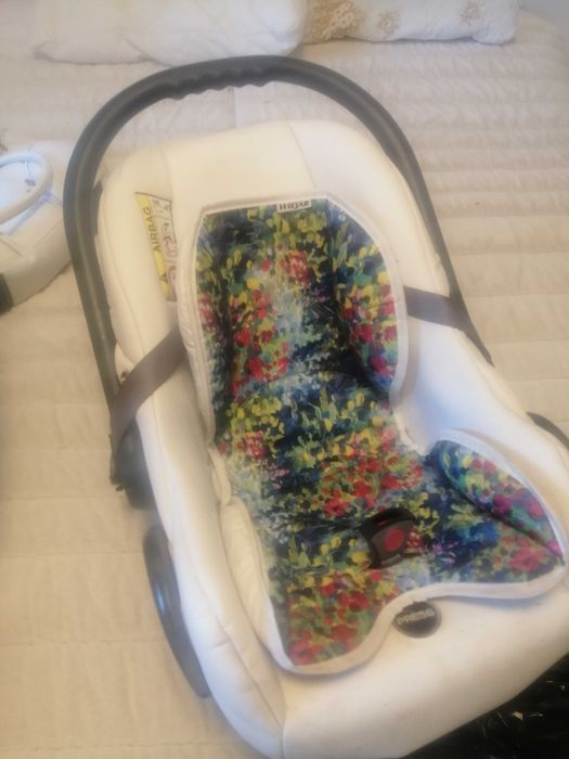 Продава се детска количка