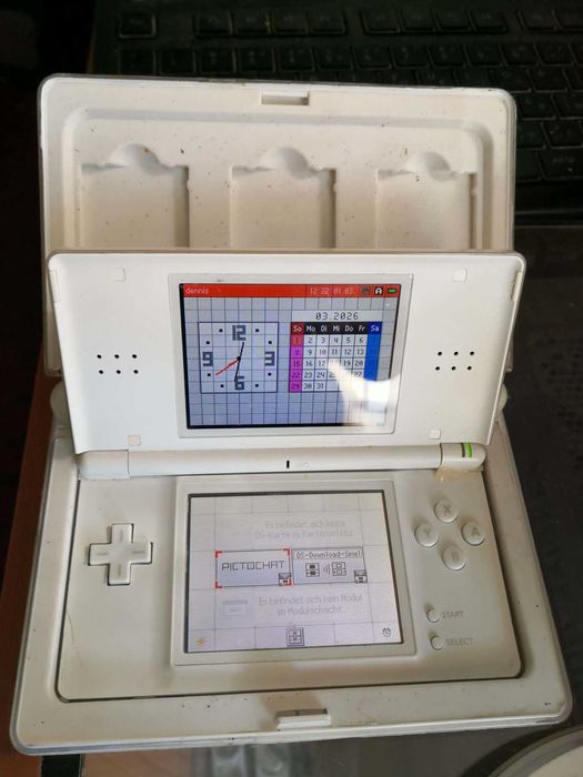 Конзола Nintendo ds lite