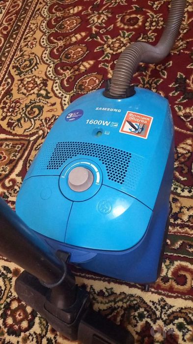 Продаётся пылесос Самсунг 1600W в рабочем состоянии