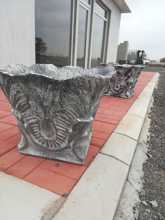 Бетонови саксии.