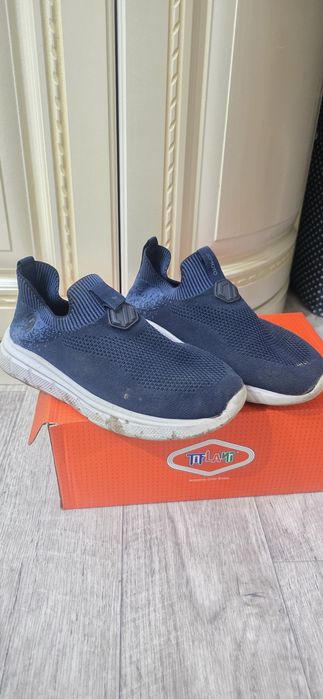 Кроссовки летние