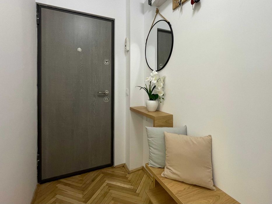 P.F. Ap. 3 cam. de inchiriat,cart. Marasti str.Dambovitei 999 eur
