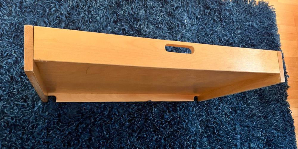 Masa de infasat din lemn, atasabila la patut bebe