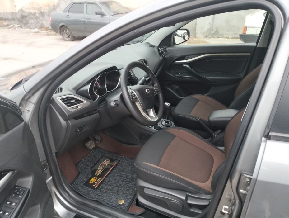 Продам Лада Vesta 1.8