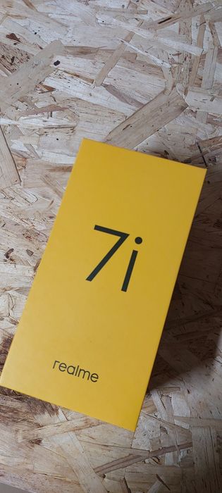Смартфон Realme 7i