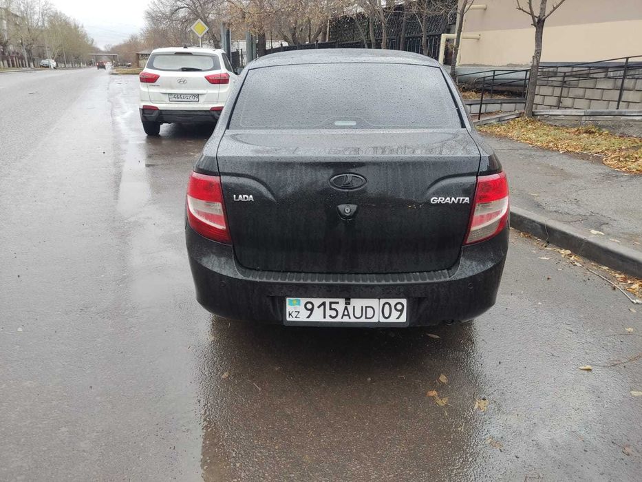 Ваз лада гранту продам.