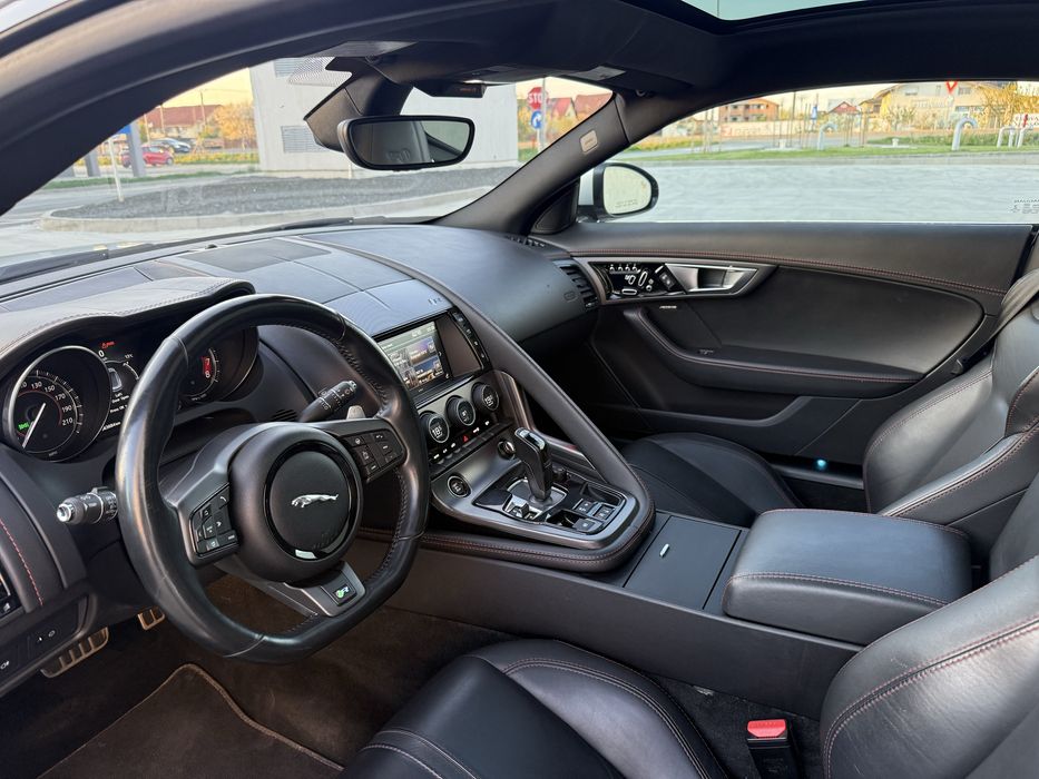 Jaguar F Type R - 5.0 Supercharged - 550cp - 4x4 - variante/schimb