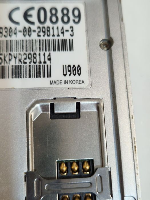 Super telefon Lg cu display rotativ,